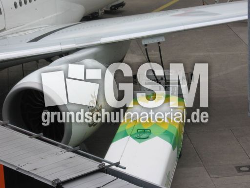 Boeing 777-300ER_3.JPG